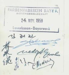 24 NOVEMBER 1958 ÇOK İMZALI BAYER FABRİKASI ÖNÜNDE TOPLU FOTOĞRAF...