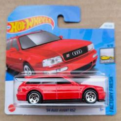 Hot Wheels - 94 Audi Avant Rs2 - Kırmızı
