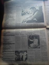 Güneş Gazetesi - Turkish Newspaper - 7 Temmuz 1990 - 447'si Türk toplam 1426 acının tünelde öldüğü mekke'den Oktay Özeskici bildiriyor - Devlet bakanı Cemil Çiçek Suudi yetkililerden kimlik belirleme çalışmalarına hız verilmesini istedi - kimliği belirleyen ölü ve kayıp Türk hacıları - arnavutluk'ta özgürlük isyanı - Başbakan Yıldırım Akbulut ve Yunanistan Başbakanı Konstantin Mitsotakis Londra'da 1,5 saat görüştü fotoğraf - Kızılordu sert çıktı - Kurban bayramında parası olan güneyde stres attı dar gelirli kabuğundan çıkamadı fotoğraf - kolektif tükenişe doğru yazan İsmail Cem - Lenin'in partisi nereye gidiyor yazan Cengiz Çandar - soğuk Savaş tarihe gömüldü - Boris Yeltsin kongreye savaş açtı - Sinemanın büyük ustalarından John Huston toplu gösterisinin ilk filmi affedilmeyenler - Dünya Kupası özel müzik programı - Ediz Hun kadın ve erkeğin eşitliğine yürekten inanırım fotoğraf - hapishane mektuplarım yazan Füsun Erbulak - reklamcılar Derneği Başkanı Ersin Salman - Wimbledon