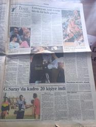 Güneş Gazetesi - Turkish Newspaper - 23 Ağustos 1990 - Turgut Özal Savaş ihtimali uzak değil dedi - Milli Savunma Bakanı Safa Giray körfez'e asker göndermemiz mümkün - sığınaklar kapıcı dairesi oldu - Senatör Robert Byrd Turgut Özal'a Bush'tan mesaj getirdi - ünlü organizatör Hayri Küçük otomobilinde eroinle yakalandı -  olayı adı karışan ilk isim Küçük Emrah oldu - TÜSİAD Başkanı Cem Boyner için takipsizlik - İyon uygarlığı dozer altında - Doğu Perinçek DGM'de yargılandı - Semra Özal Zile'de söz verdi il olmak hakkınız - Süleyman Demirel sordu Bülent Ecevit'in meclis dışında kalması yazık değil mi - Gaz Maskesi üretimi tam gaz - sayısal loto geliyor - Saddam CIA'nın boy hedefi - Ediz Hun Ben asimile bir Çerkesim dedi Fotoğrafı - bulunmaz tiyatro oyuncuları her gün istiklal caddesinde Fotoğrafı - Maliye Bakanı Adnan Kahveci - NBA'in gelmiş geçmiş en iyi smaç atan oyuncusu Michael Jordan Fotoğrafı - 40 milyonluk at yarışını Berkoş faulle kazandı - Trabzonspor rövanşı düşündü Fotoğrafı