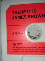 Kaset James Brown there it is albümü. orijinal 1972 Almanya Kağıt Baskı. Tertemiz. sorunsuz çalışıyor NADİR koleksiyonluk