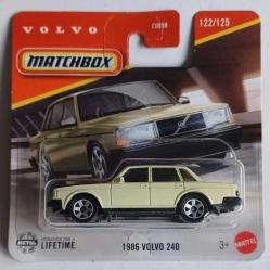Matchbox - 1986 Volvo 240 - JBR76