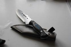 MAVİ DÖVME ÇELİK  AVCI BIÇAĞI + DERİ KILIF SIFIR   (ANTİK KOLİ 4