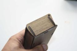 EL YAPIMI YERLİ ÜRETİM AHŞAP ÖZEL KADİFE  HEDİYELİK ÇAKI KUTUSU    (ANTİK KOLİ 4