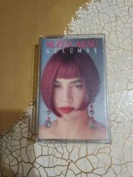 SEZEN AKSU * GÜLÜMSE / KASET