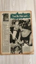 HAYAT DERGİSİ - SAYI: 3-TARİH: 16 OCAK   -  1959  - SAYFA:30 - POSTER -  RUBENSİN YENİ BULUNAN BİR ESKİZİ - PARİSİN KARARI   -  MİLLİ MÜCADELE (FAHRETTİN ALTAY’IN HATIRALARI) – BOZKIR İSYANI – HEYET-İ TEMSİLİYE VE SİVAS KARARLARI – RUBENS’İN YENİ BULUNAN TABLOSU – BRIGITTE BARDOT: YENİ BİR FLÖRT MÜ? – SABIK İRAN KRALİÇESİ SÜREYYA’NIN AŞK MACERALARI – TAN MATBAASI FACİASI VE KÖFTECİLERİN ŞAHİTLİĞİ -  MUSTAFA KEMAL – SIRRI (Yüzbaşı, sonra Kurmay Albay) – KARA SAİT PAŞA – MERSİNLİ CEMAL PAŞA – REFET BEY (Refet Bele) – EDİP BEY – VEHBİ HOCA – SUPHİ BEY – ZEYNELABİDİN HOCA – ALİ FUAT PAŞA – KÂZIM KARABEKİR PAŞA – SALAHATTİN BEY – ŞEMSETTİN BEY – BRIGITTE BARDOT – SÜREYYA (Sabık İran Kraliçesi) – BARON DIETER VON MALSEN – DON ANTONIO MUNOZ – THURN UND TAXIS DÜKÜ  - TAM TAKIM DERGİ