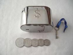 Türkiye İş Bankası Klasik Metal Kumbara ( Anahtarlı )