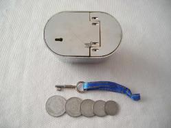 Türkiye İş Bankası Klasik Metal Kumbara ( Anahtarlı )