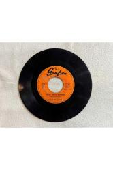 NEZAHAT BAYRAM - BENİM YARİM YARAMAZDIR - HANIM ARABAYA BİNMİŞ PLAK