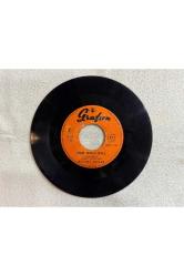 NEZAHAT BAYRAM - BENİM YARİM YARAMAZDIR - HANIM ARABAYA BİNMİŞ PLAK