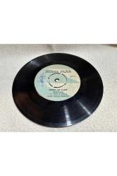 aşık dede bekar - gül beyazın ağıdı - vermem seni ellere - plak 7 puan