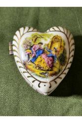 Limoges porselen Bomboniyer 6 cm 5,5 cm 3,5 cm ölçülerinde