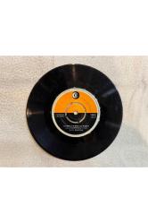 RITA PAVONE - CHITTY CHITTY BANG BANG - NIENTE DI SIMILE AL MONDO PLAK