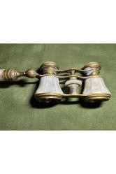 Fransız pirinç üzerine işlemeli opera dürbünü