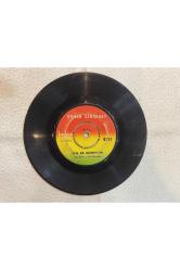 ORHAN GENCEBAY - SEV DEDİ GÖZLERİM - SEN DE BİZDENSİN PLAK 7 PUAN