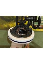 Opalin camlı kahve karabiber değirmeni 18 cm boyunda 9 cm çapında