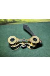 Fransız pirinç opera Dürbünü 9 cm 5,5 cm 2,5 cm ölçülerinde