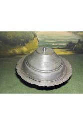 19 cm çapında 9,5 cm yüksekliğinde antika bakır kapaklı yemek tası