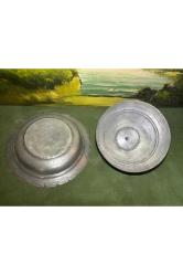 19 cm çapında 9,5 cm yüksekliğinde antika bakır kapaklı yemek tası