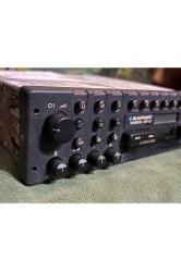 Antika blaupunkt oto radyo ve teybi - radyo çalışıyor teyp kısmı arızalıdır