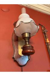 46 cm boyunda Opalin camlı ahşap ve pirinçten Avrupa Aplik
