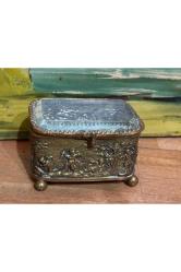 1900 Ler Başı Fransız Bizote Camlı Pirinç Mücevher Kutusu 8,5 Cm 6 Cm 5,5 Cm Ölçülerinde
