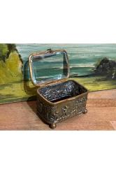 1900 Ler Başı Fransız Bizote Camlı Pirinç Mücevher Kutusu 8,5 Cm 6 Cm 5,5 Cm Ölçülerinde
