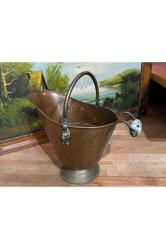 Antika bakır ve pirinç ten kömür kovası