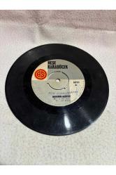 Neşe Karaböcek - ayrılık günü - aşık olamıyorum - plak sekiz puan