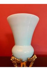 OPALİN CAMLI PİRİNÇ TABANLI VAZO 20 CM YÜKSEKLİĞİNDE (CAMINDA GÖZE BATMAYAN KILCAL ÇATLAK MEVCUT)