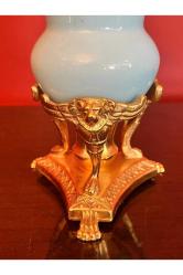 OPALİN CAMLI PİRİNÇ TABANLI VAZO 20 CM YÜKSEKLİĞİNDE (CAMINDA GÖZE BATMAYAN KILCAL ÇATLAK MEVCUT)