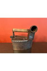 antika kömürlü ütü