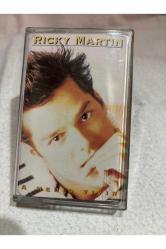 RİCKY MARTİN A MEDIO VIVIR KASET