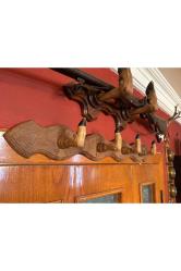 82 cm uzunluğunda gerçek Karaca ayaklarından askılık