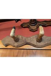 82 cm uzunluğunda gerçek Karaca ayaklarından askılık