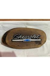 chevrolet araba yazısı ve ahşap kaideli anahtarlık - 36 cm x 17 cm ölçülerinde