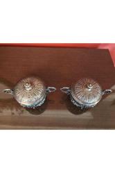 Bir çift gümüş kaplama kapaklı şekerlik