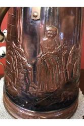 Fransız 51 cm boyunda porselen kulplu üzeri işlemeli bakır kömür kovası