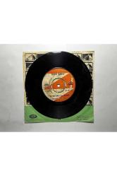 GÖNÜL AKKOR - GARİBİN YALVARIŞI GAZELLİ - DULLARIN HALİ PLAK