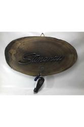 stingray amerikan arabası yazısından ahşap kaideli anahtarlık - 28,5 cm x 16 cm ölçülerinde