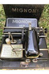 mignon Çantalı daktilo - çalışır durumda