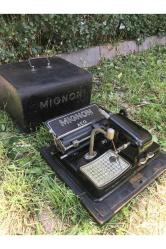 mignon Çantalı daktilo - çalışır durumda