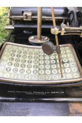 mignon Çantalı daktilo - çalışır durumda