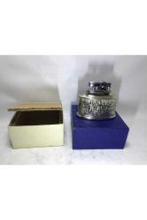 Kutusunda benzinli masa çakmağı