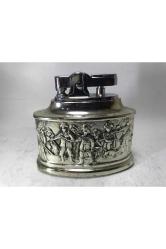 Kutusunda benzinli masa çakmağı