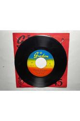 Güneri Tecer - Yaşamak Istiyorum - Cezve Plak