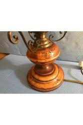 47 Cm Yüksekliğinde Ahşap Gövdeli Opalin Camlı Avrupa Abajur