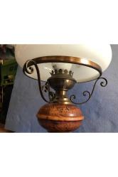 47 Cm Yüksekliğinde Ahşap Gövdeli Opalin Camlı Avrupa Abajur