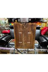 Avrupa Ahşap Üzerinde El Oyması At Figürü 45 Cm X 33 Cm X 6,5 Cm Ölçülerinde