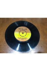 Müzeyyen Senar - Bir Dost Bulamadım - Uykudamısın Sevgili Yarim - Feraye - Gün Akşam Oldu